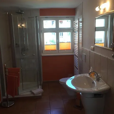 Gasthof Rathaus-pension 1685 *