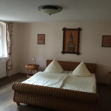 Rathaus-pension 1685